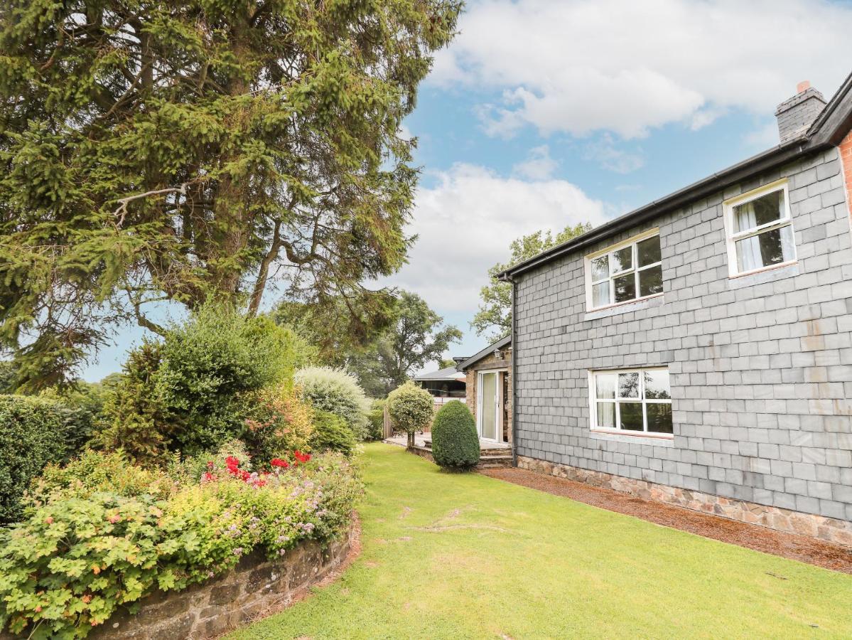 Holiday home Holly Farm *